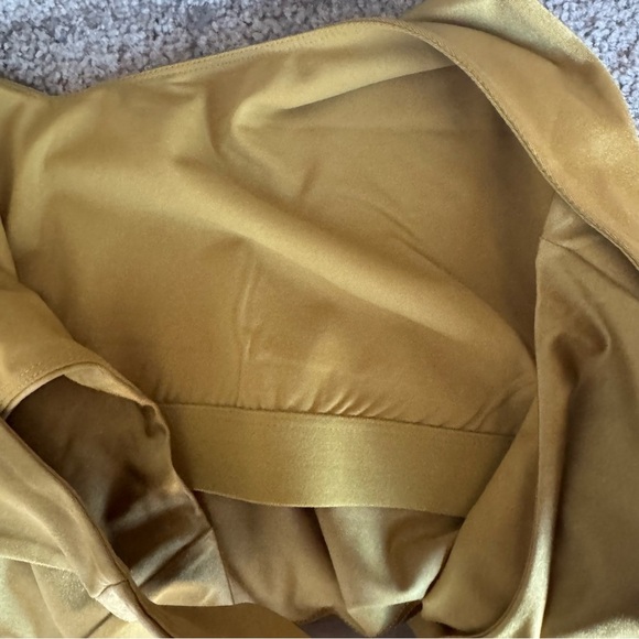 Fabletics Averie Shine Built In Bra Tank Bronze size 2X - Picture 7 of 7